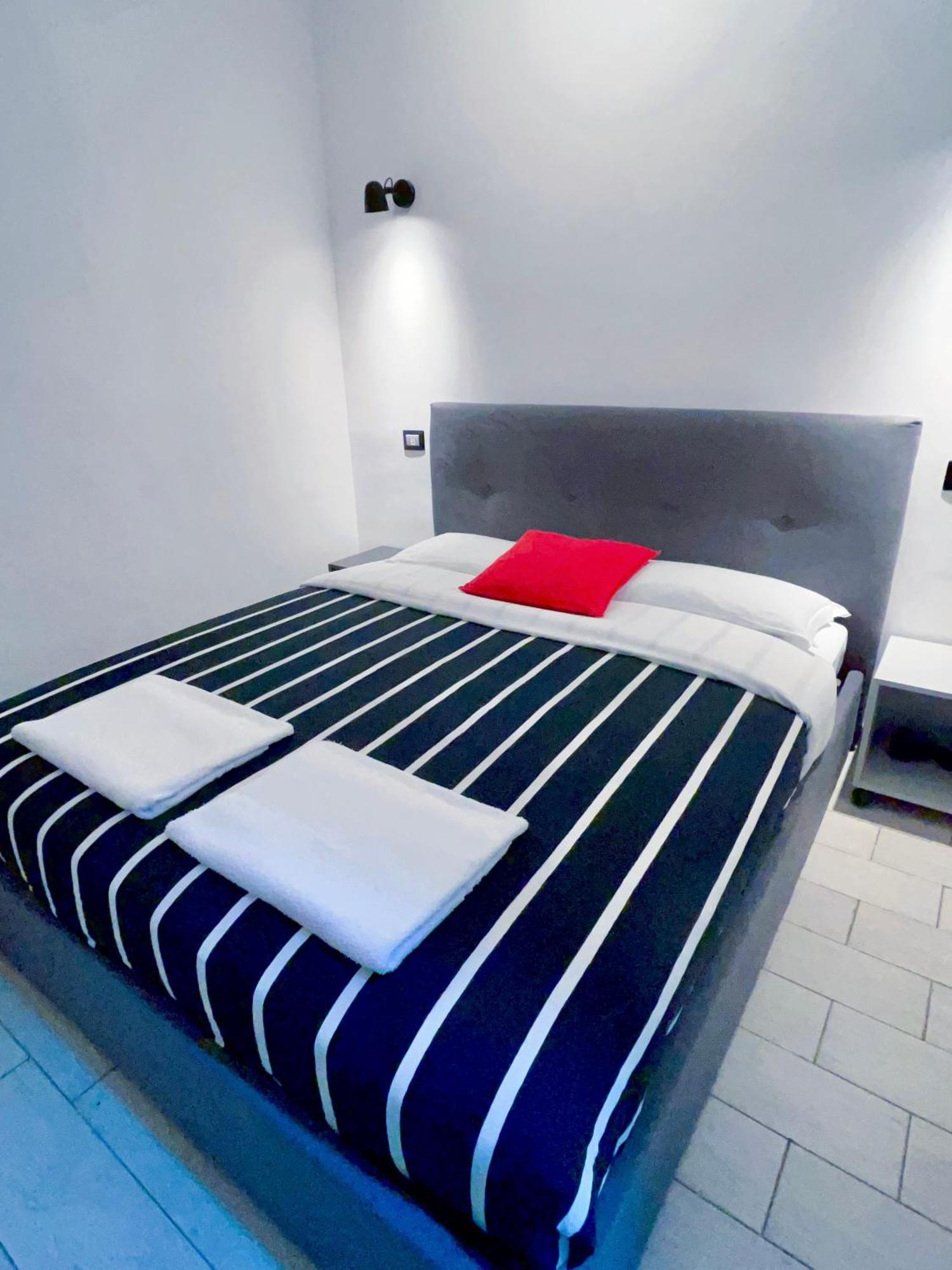 Overseas Guesthouse Rzym Zewnętrze zdjęcie